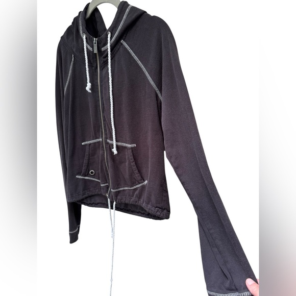 Roxy Black Hoodie Jacket size Large - Picture 2 of 6